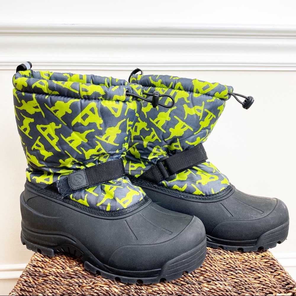 Snow boots Thinsulate youth Sz 7